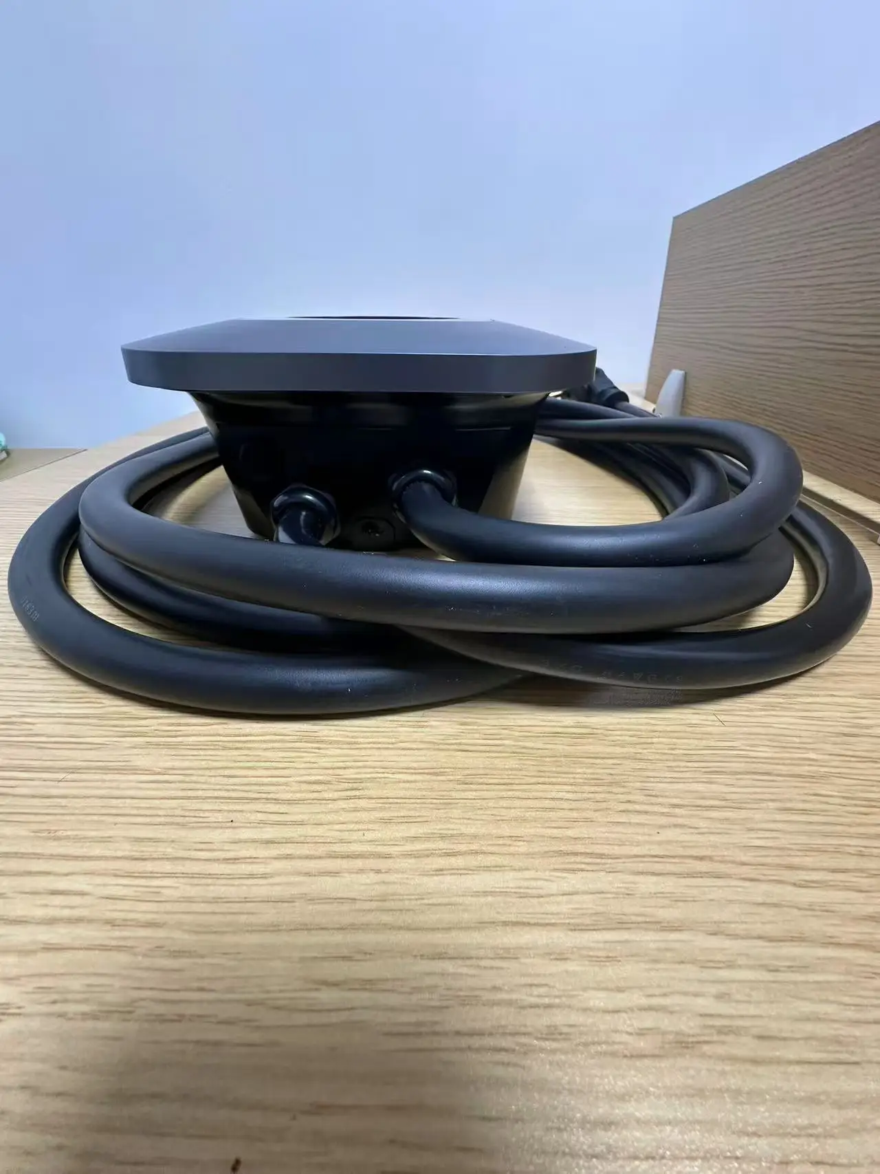 JET Type1 11kw 50A Wallbox J17 - đánh giá và giá Wallbox Ev